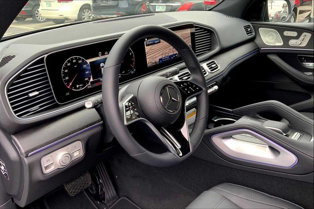 new 2025 Mercedes-Benz GLE 580 car, priced at $96,045