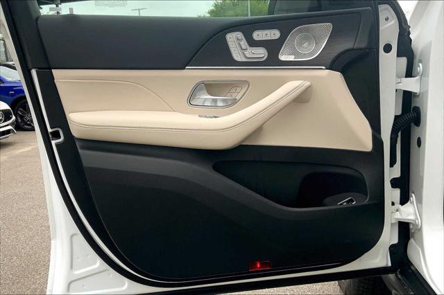 new 2025 Mercedes-Benz GLS 450 car, priced at $97,430