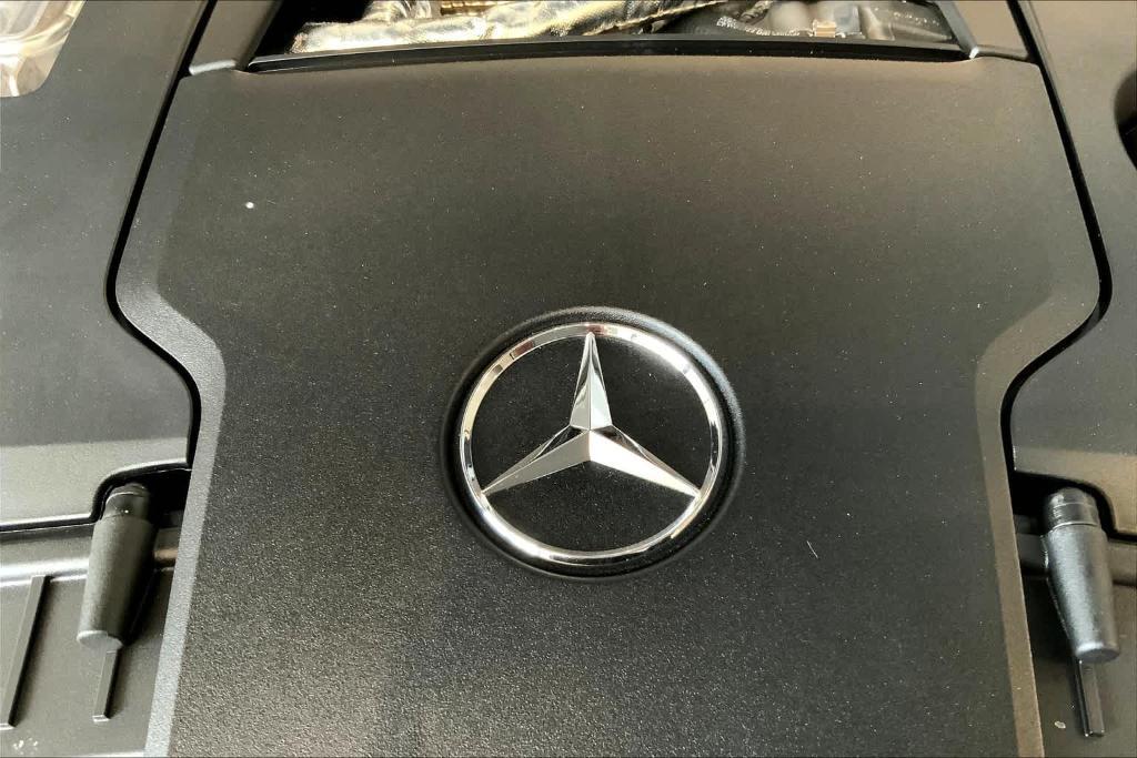 new 2024 Mercedes-Benz GLS 580 car, priced at $137,780