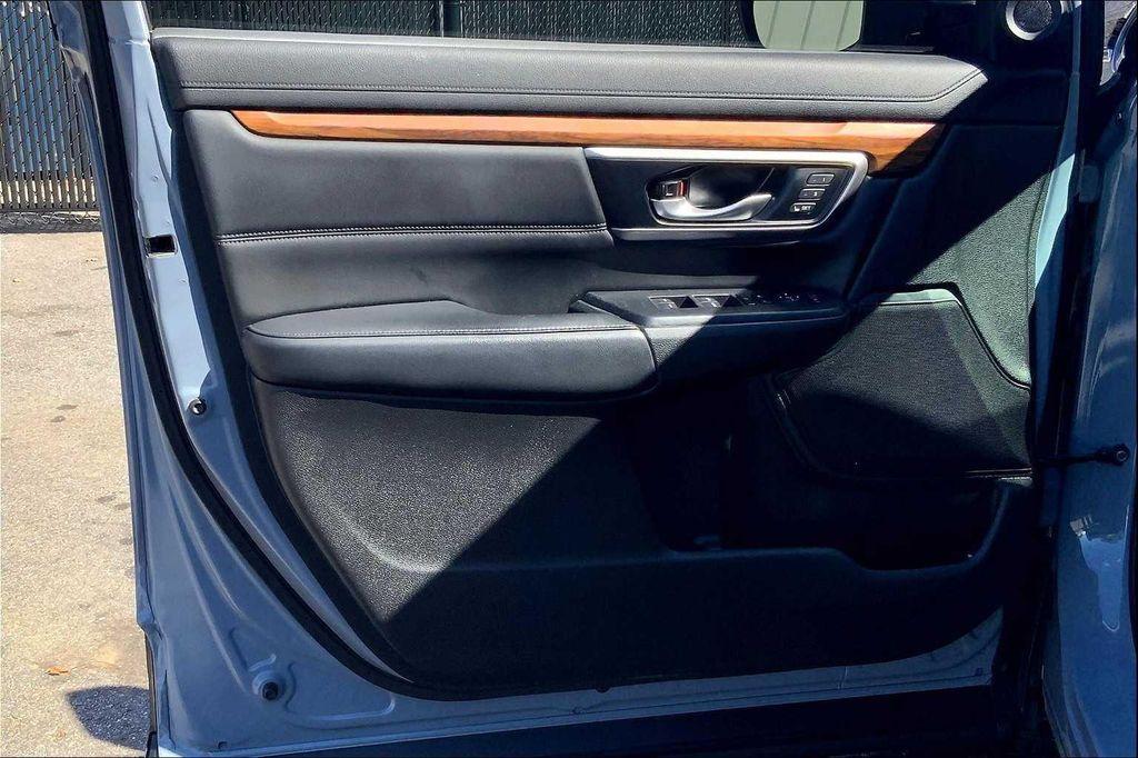 used 2022 Honda CR-V car, priced at $26,324