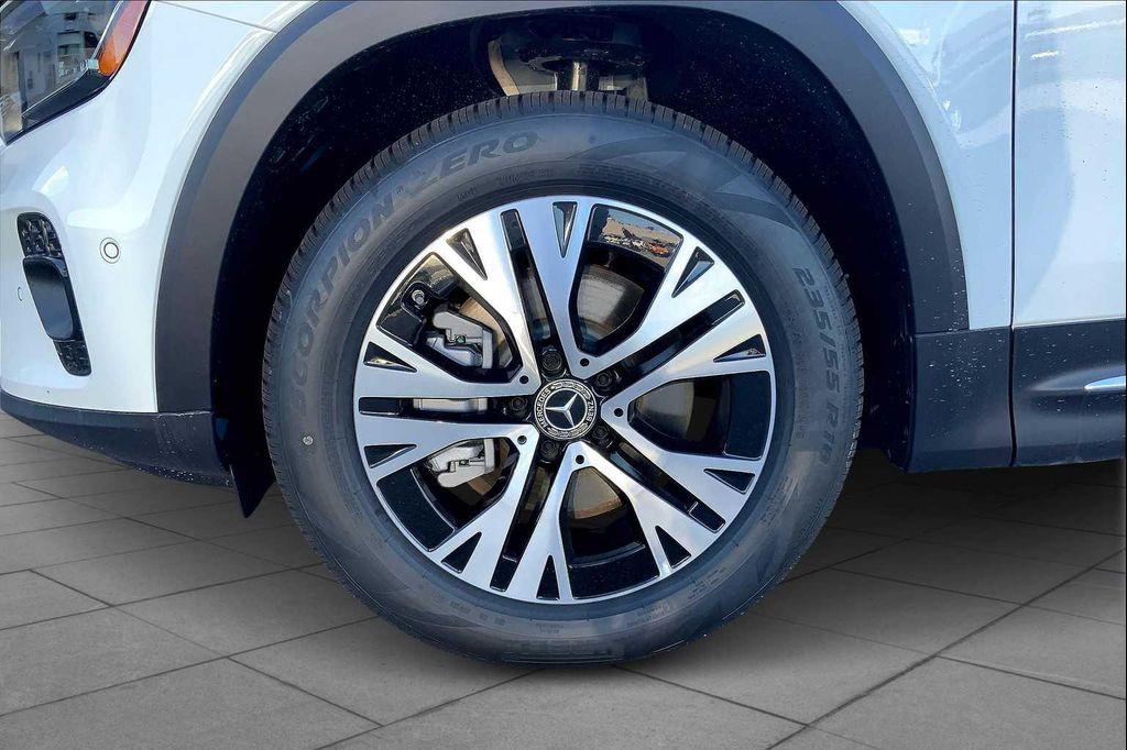 new 2026 Mercedes-Benz GLB 250 car, priced at $52,965