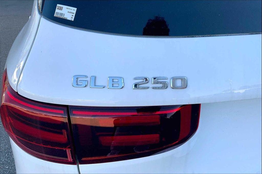 new 2026 Mercedes-Benz GLB 250 car, priced at $52,965