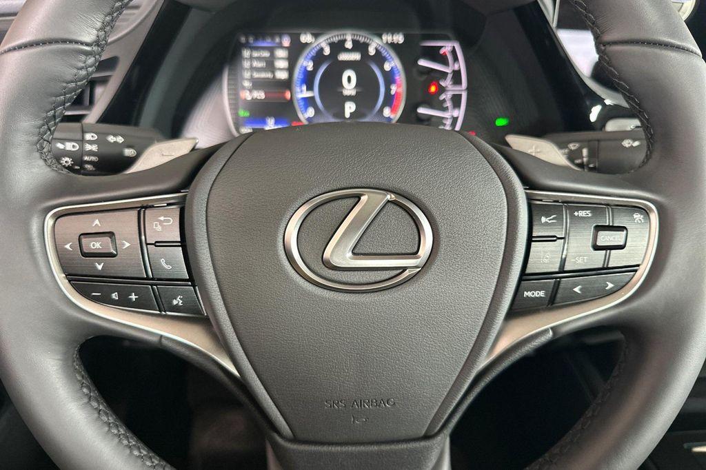 used 2025 Lexus ES 350 car, priced at $42,998