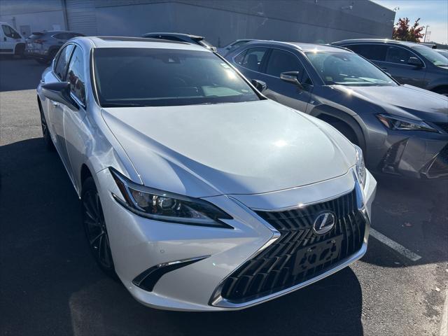 used 2022 Lexus ES 300h car, priced at $38,998