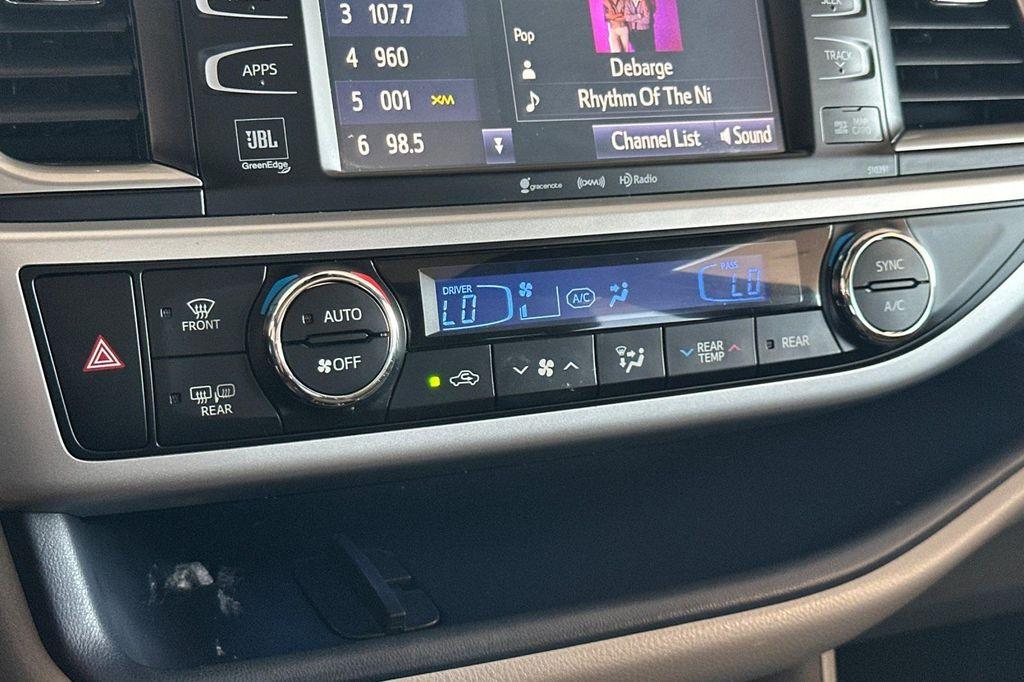 used 2019 Toyota Highlander Hybrid car, priced at $23,998