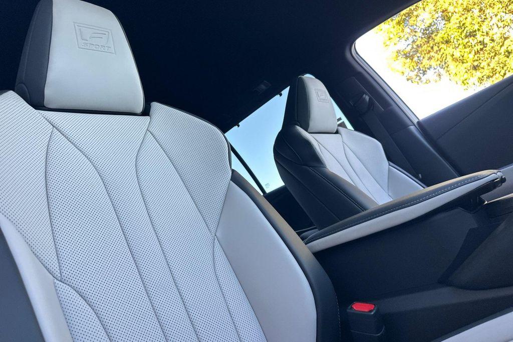 new 2026 Lexus TX 500h car, priced at $76,398