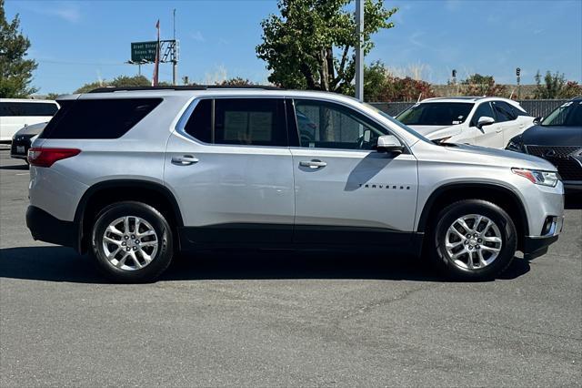 used 2021 Chevrolet Traverse car, priced at $27,998