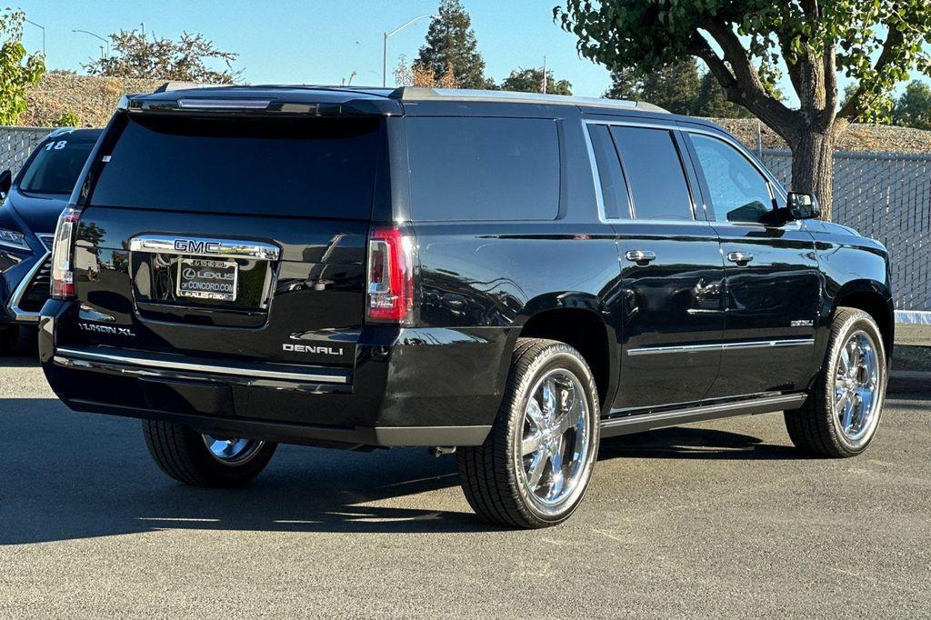 used 2019 GMC Yukon XL car, priced at $38,588