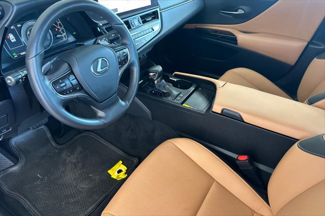 used 2025 Lexus ES 300h car, priced at $44,998
