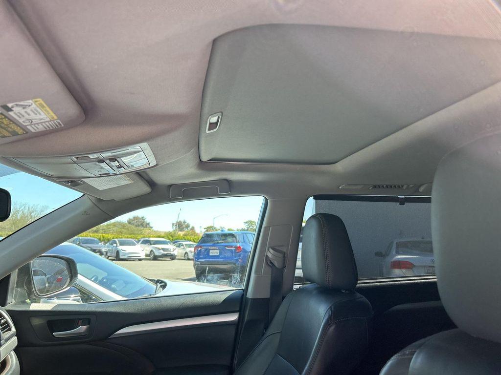 used 2015 Toyota Highlander car, priced at $17,588