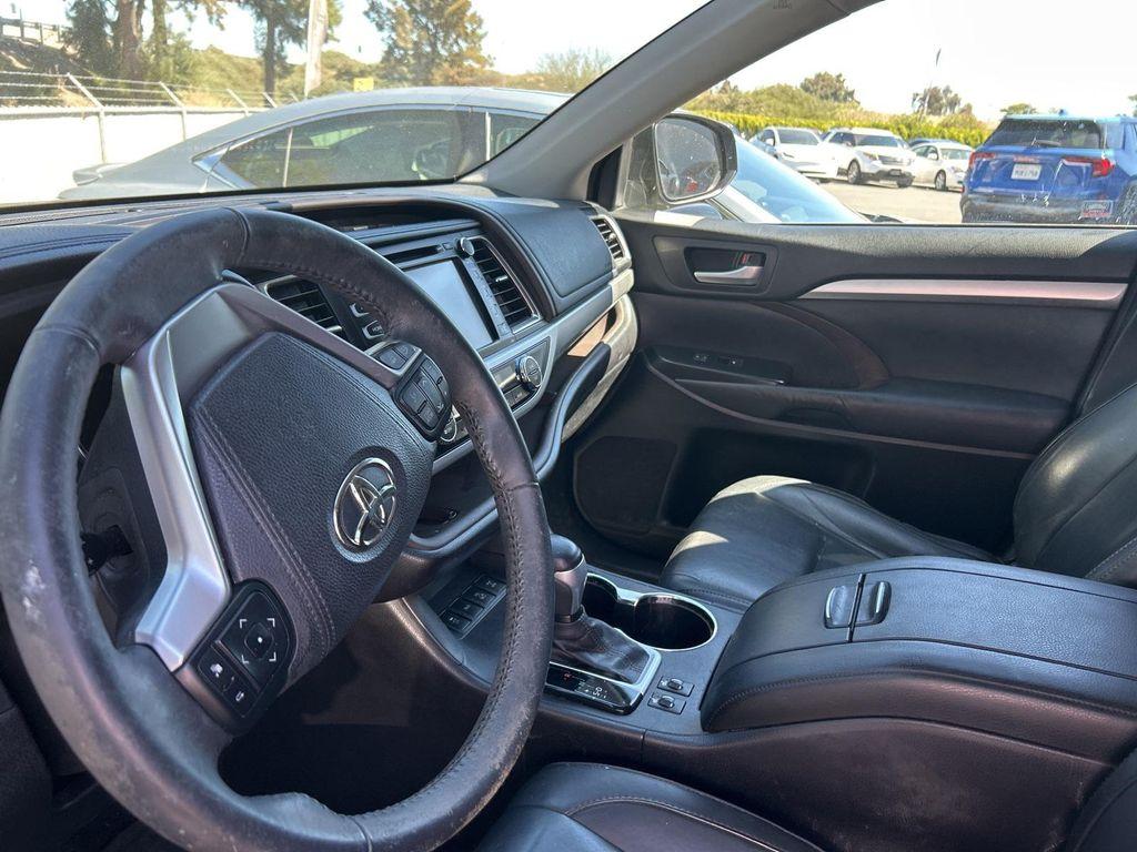 used 2015 Toyota Highlander car, priced at $17,588