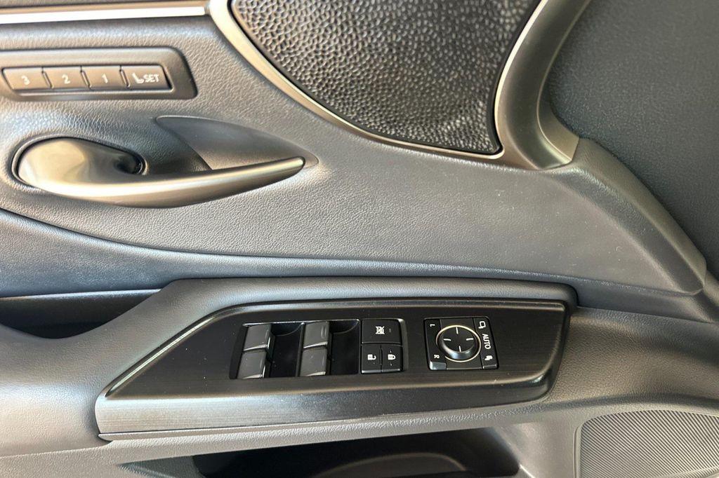 used 2020 Lexus ES 350 car, priced at $36,588