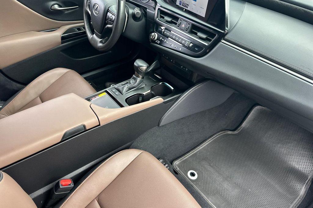 used 2024 Lexus ES 300h car, priced at $39,588