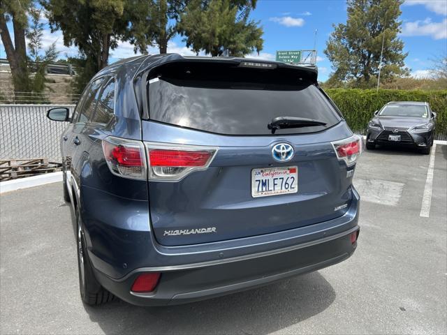 used 2015 Toyota Highlander Hybrid car, priced at $23,998