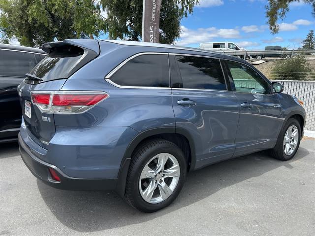 used 2015 Toyota Highlander Hybrid car, priced at $23,998