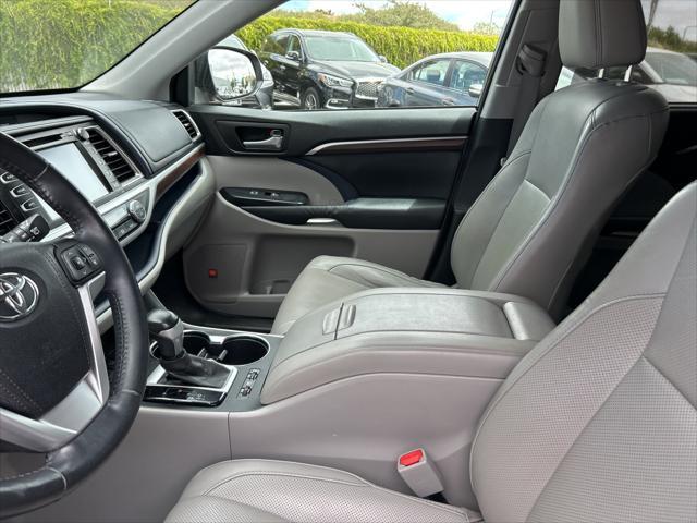 used 2015 Toyota Highlander Hybrid car, priced at $23,998