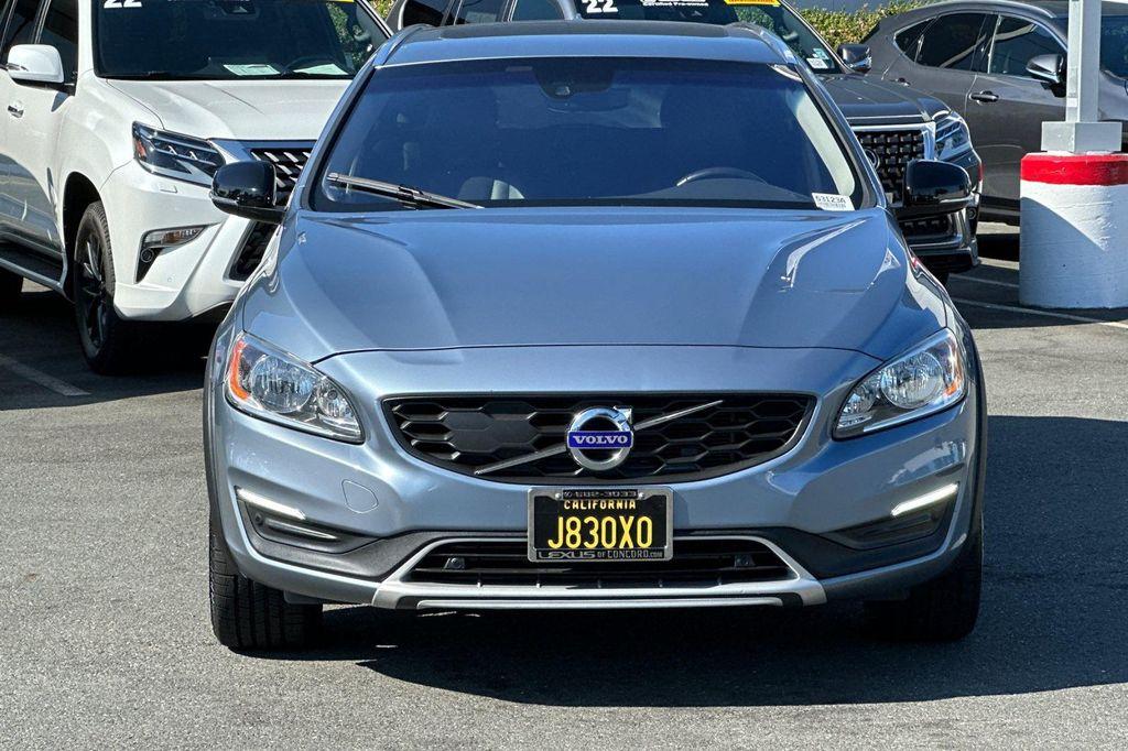 used 2018 Volvo V60 Cross Country car, priced at $19,288