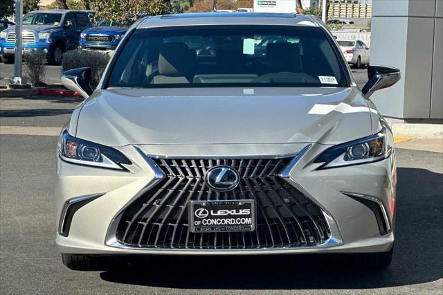 new 2025 Lexus ES 300h car, priced at $50,729