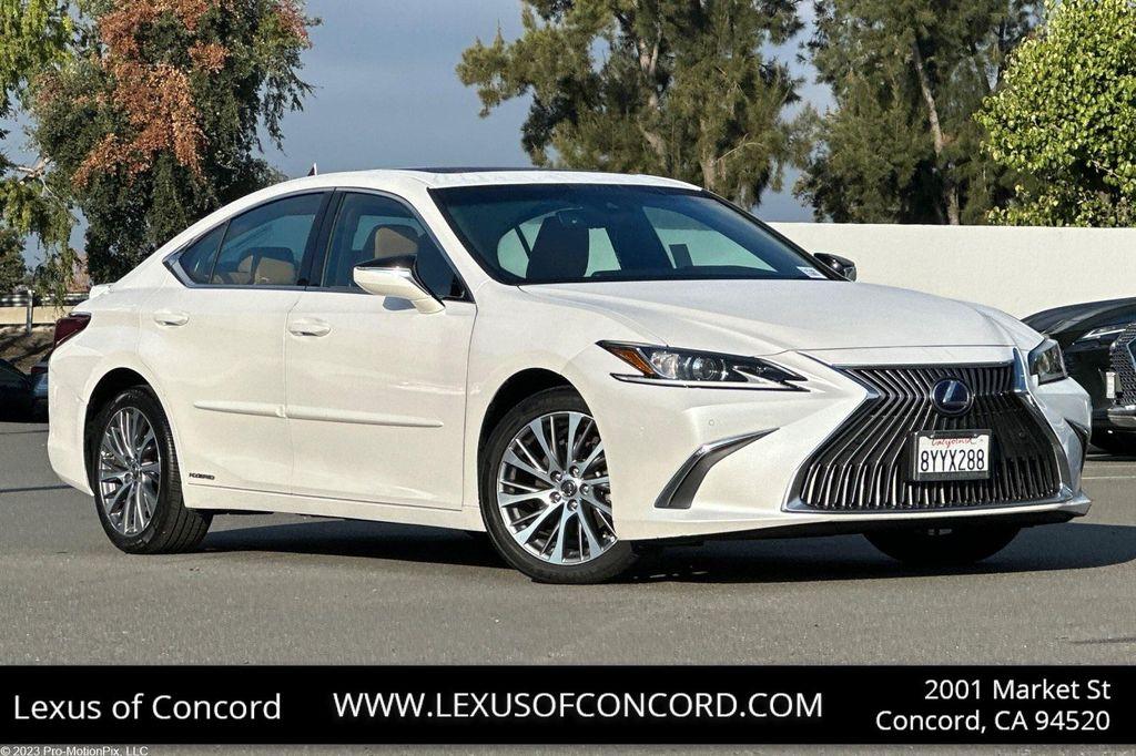 used 2021 Lexus ES 300h car, priced at $27,788