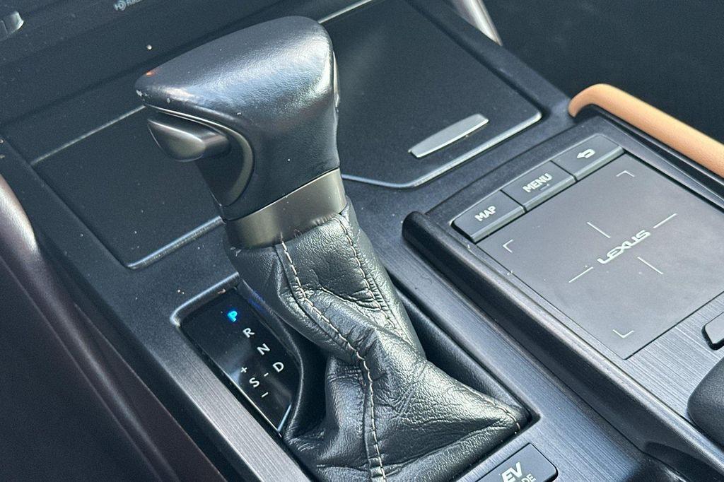 used 2021 Lexus ES 300h car, priced at $27,788