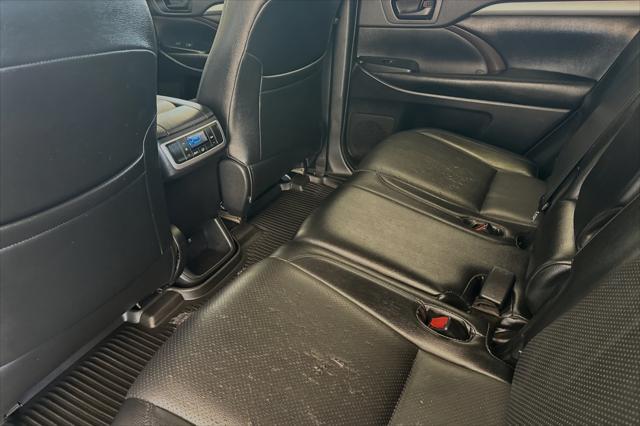 used 2019 Toyota Highlander car, priced at $24,588