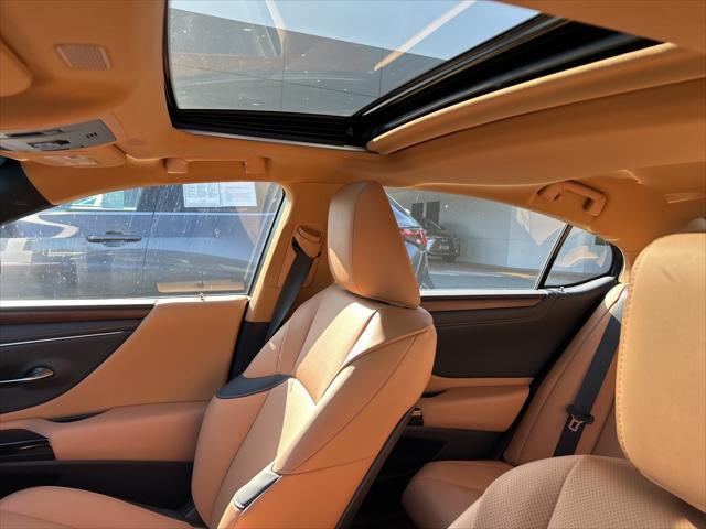used 2024 Lexus ES 300h car, priced at $46,998