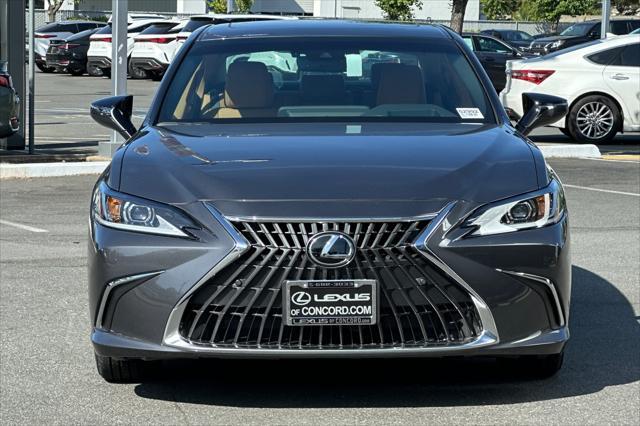 new 2025 Lexus ES 300h car, priced at $50,899