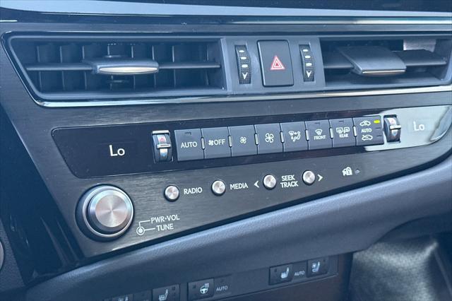 new 2025 Lexus ES 300h car, priced at $50,899