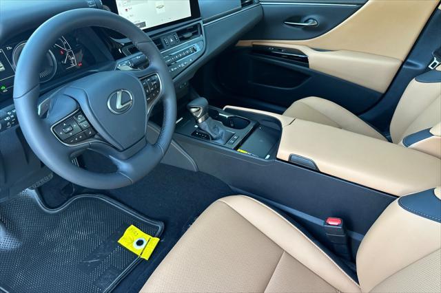 new 2025 Lexus ES 300h car, priced at $50,899