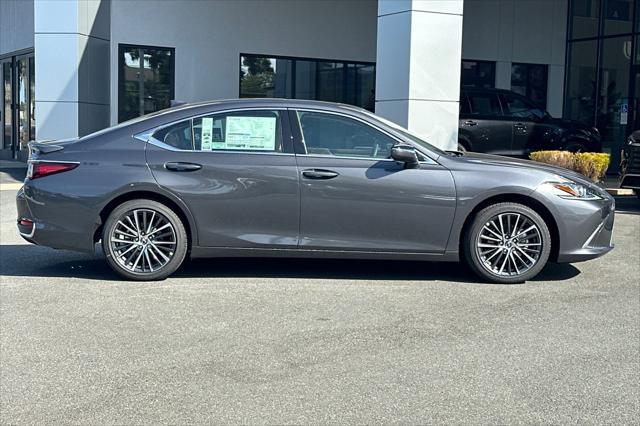 new 2025 Lexus ES 300h car, priced at $50,899