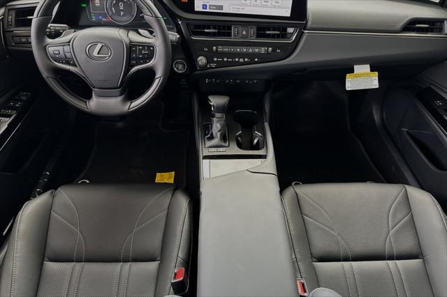 new 2024 Lexus ES 300h car, priced at $56,570