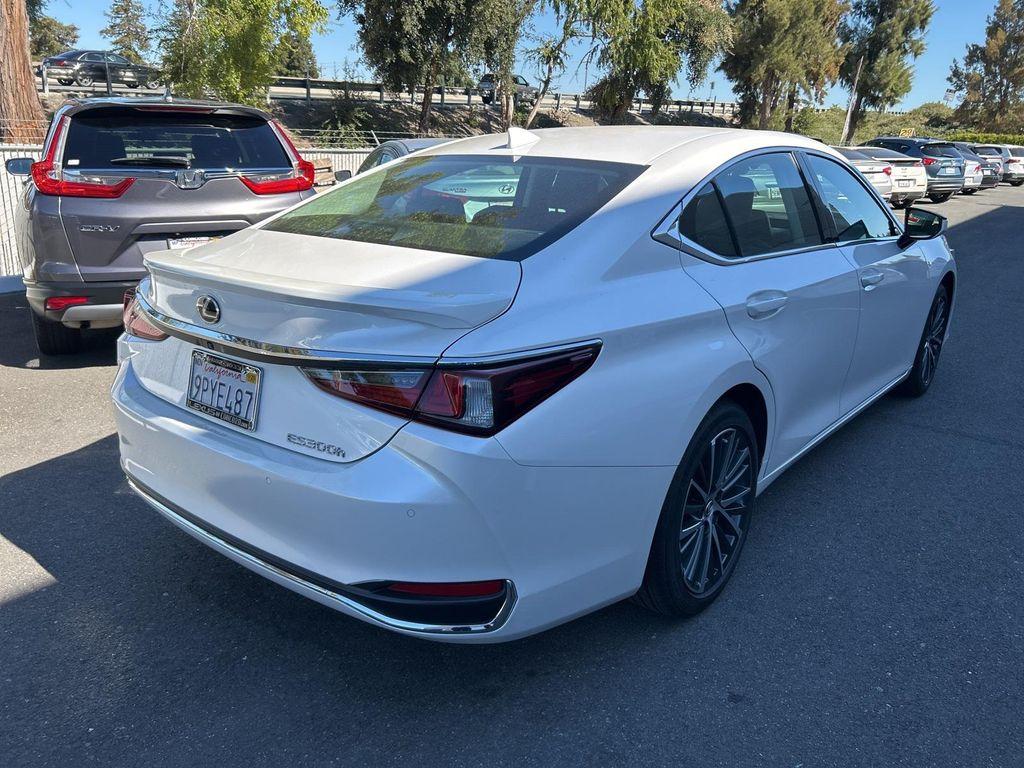 used 2025 Lexus ES 300h car, priced at $44,998