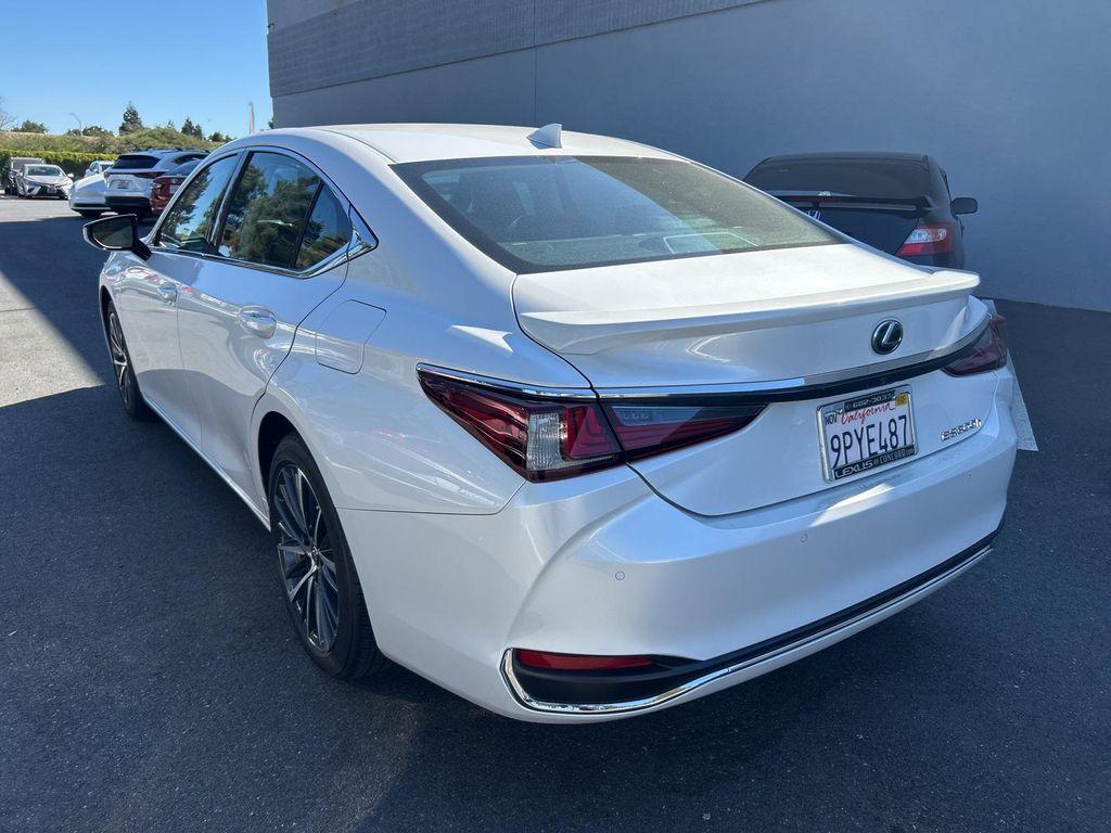 used 2025 Lexus ES 300h car, priced at $44,998