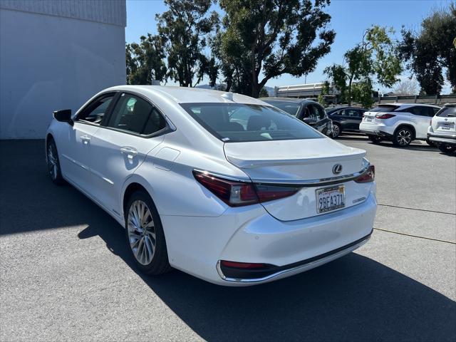 used 2022 Lexus ES 300h car, priced at $45,998