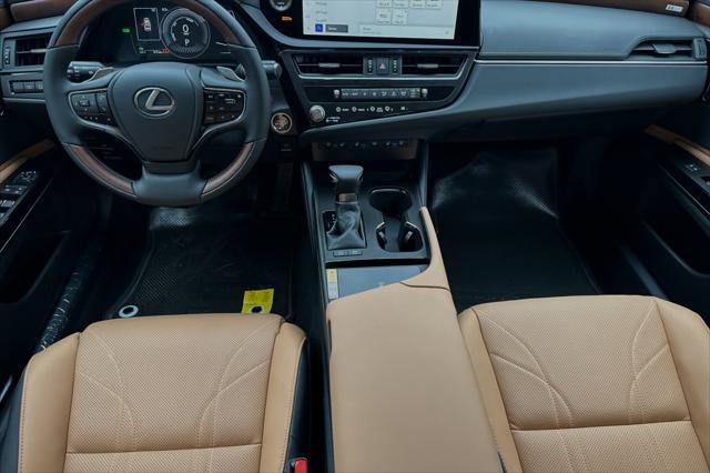 new 2025 Lexus ES 300h car, priced at $56,609