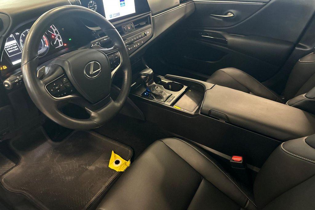 used 2025 Lexus ES 350 car, priced at $41,588