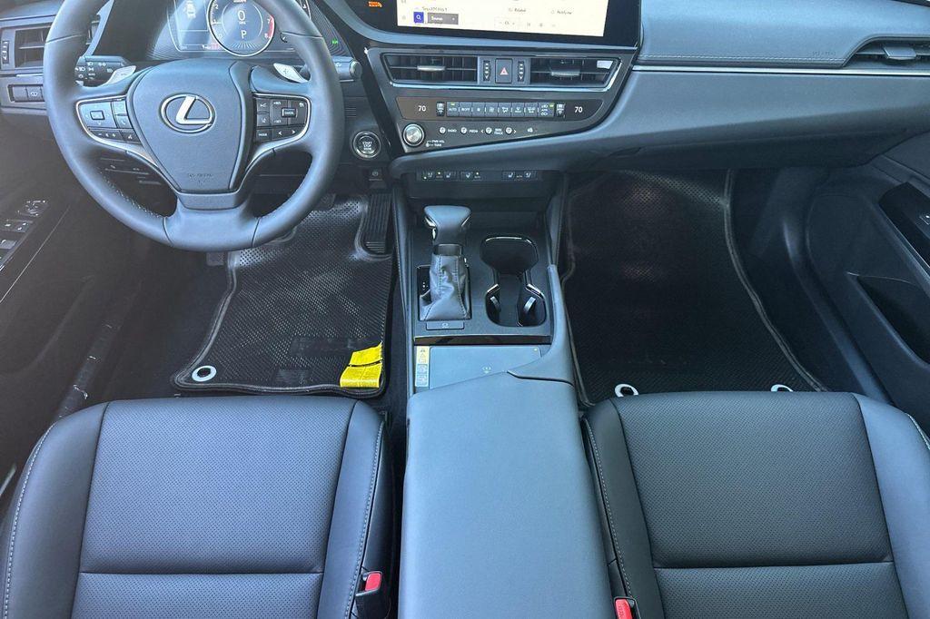 new 2025 Lexus ES 350 car, priced at $49,719