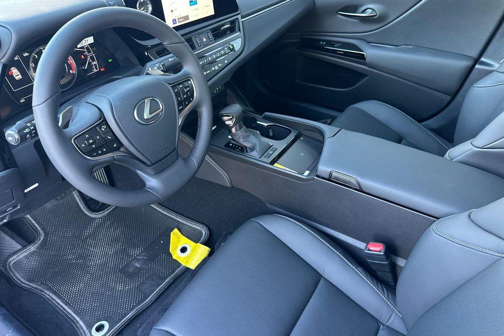 new 2025 Lexus ES 350 car, priced at $47,714