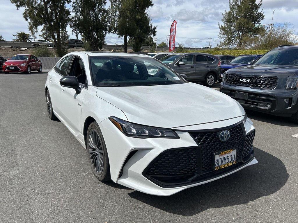 used 2019 Toyota Avalon Hybrid car, priced at $27,998