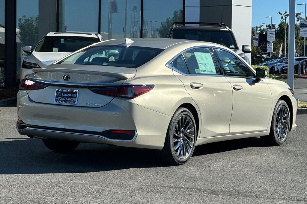 new 2025 Lexus ES 300h car, priced at $56,329
