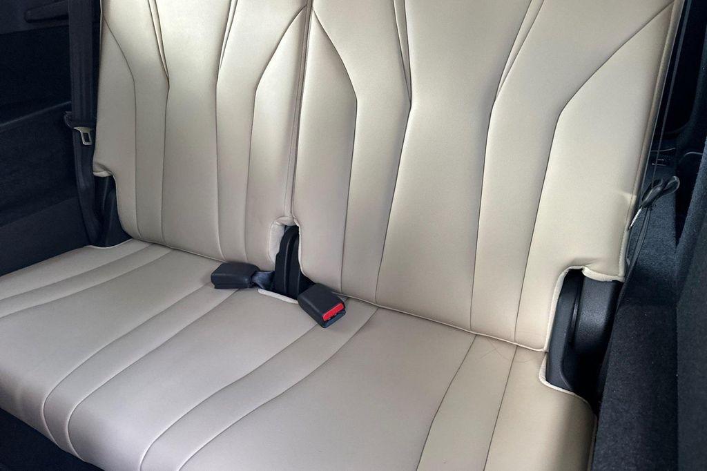 used 2022 Acura MDX car, priced at $33,998