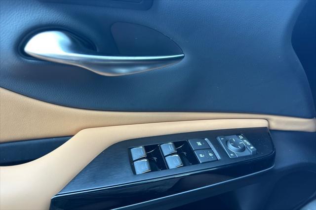 new 2025 Lexus ES 300h car, priced at $48,894
