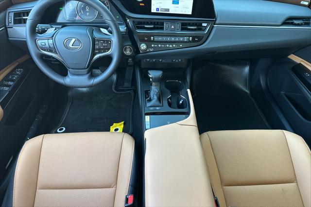 new 2025 Lexus ES 300h car, priced at $48,894