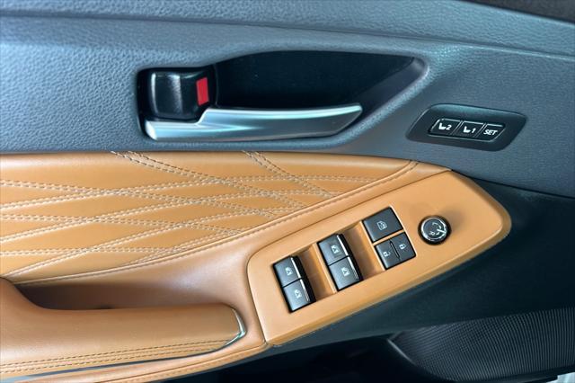 used 2019 Toyota Avalon car, priced at $29,788