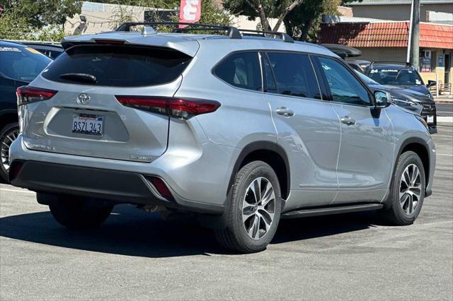 used 2020 Toyota Highlander car, priced at $32,388