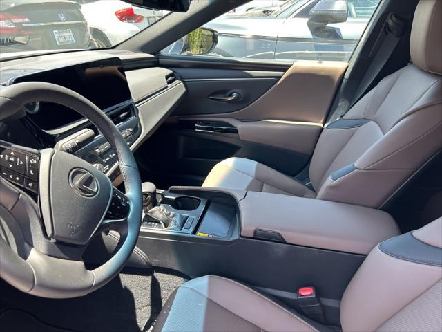 used 2025 Lexus ES 350 car, priced at $43,998