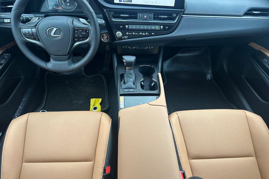 new 2025 Lexus ES 300h car, priced at $51,019