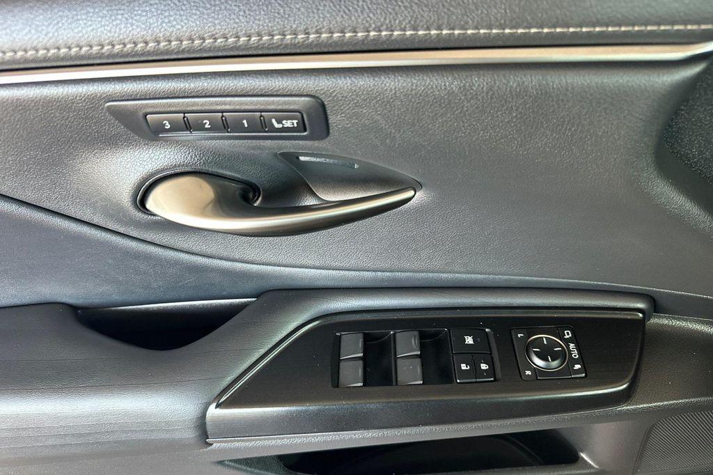 used 2020 Lexus ES 350 car, priced at $34,788
