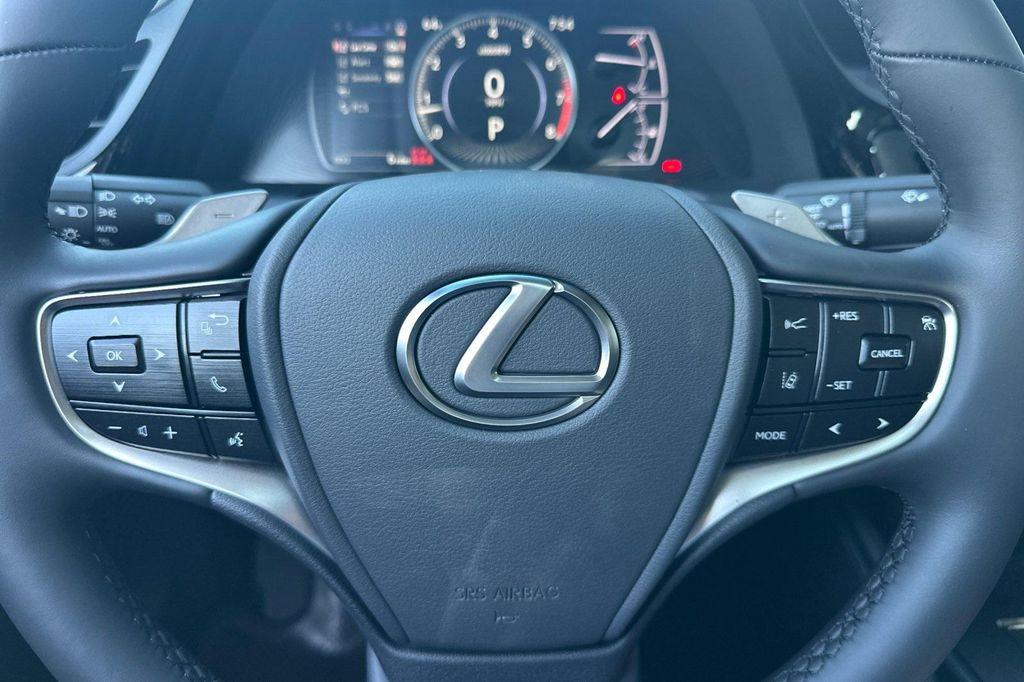 new 2025 Lexus ES 350 car, priced at $47,714