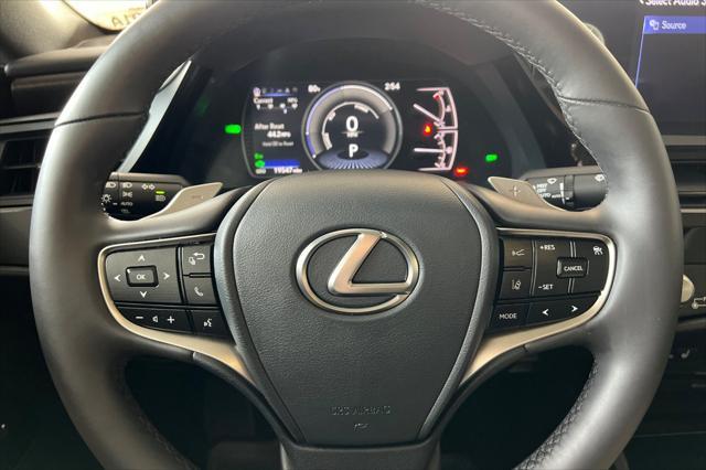 used 2022 Lexus ES 300h car, priced at $38,998